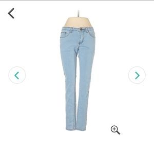 NWOT Skinny Jeans 13